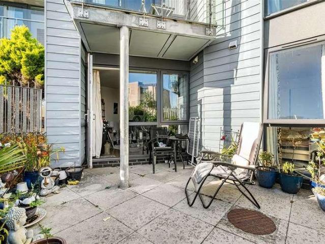 Flat for sale in Newquay, Cornwall