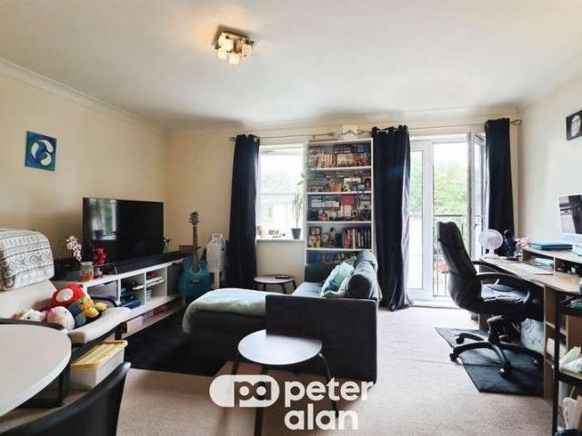 Flat for sale in Falcon Lodge, Wales