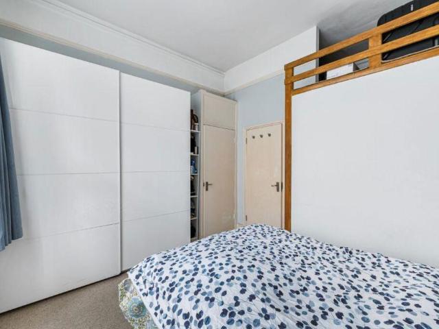 Flat for sale in West Kensington, Greater London
