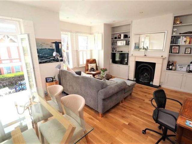 Flat for sale in Beckenham, Greater London