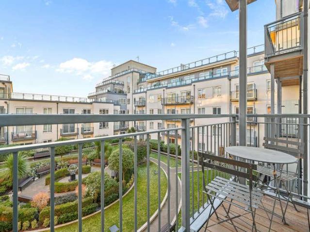 Flat for sale in Colindale, Greater London