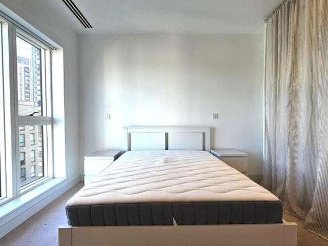 Flat for sale in London Borough of Croydon, Selhurst