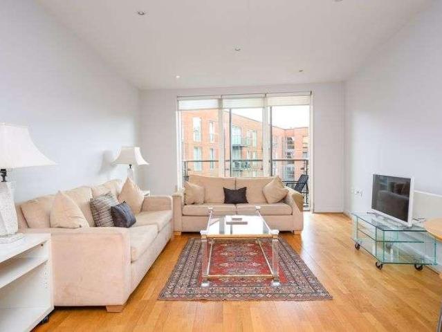 Flat for sale in Blackhills, Surrey
