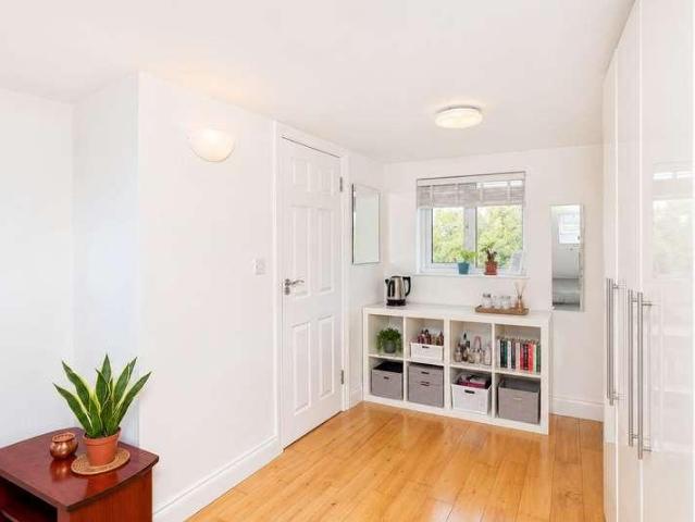 Flat for sale in London Borough of Barnet, Greater London
