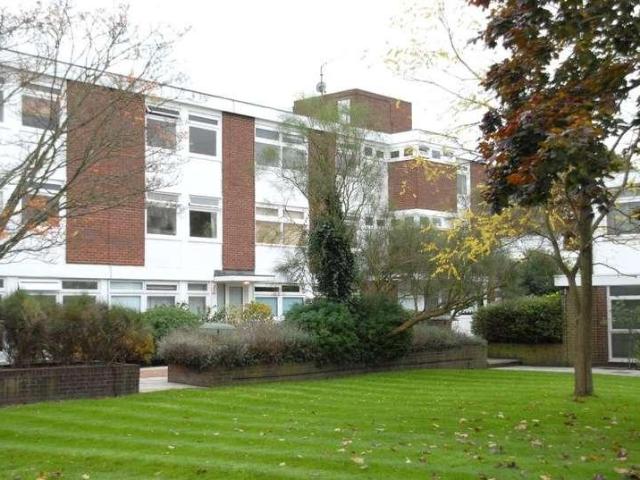 Flat for sale in Kidbrooke, Greater London