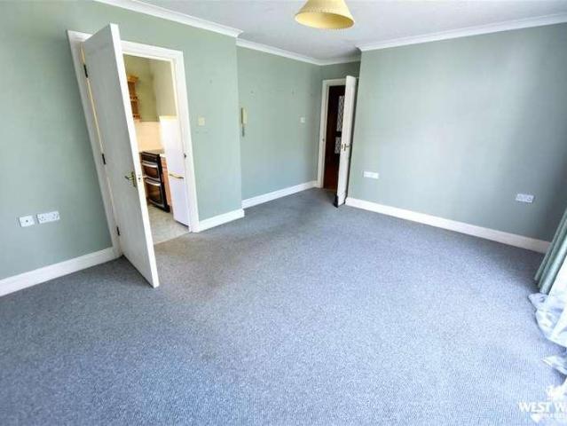 Flat for sale in Monkton, Pembroke