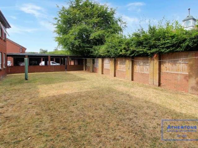 Flat for sale in Throop, Bournemouth