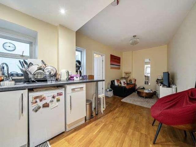 Flat for sale in Notting Hill, Greater London