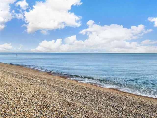 Flat for sale in Folkestone, Golden Valley