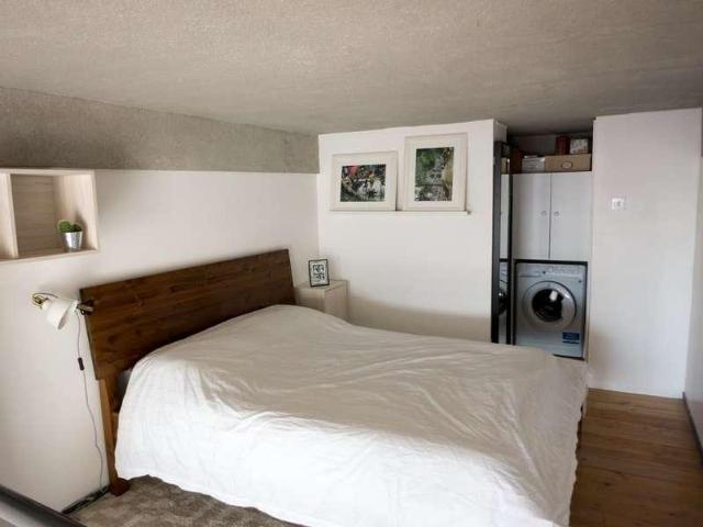Flat for sale in Old Ford, Bow