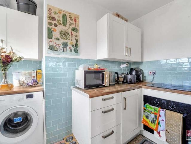 Flat for sale in Lower Halliford, Surrey