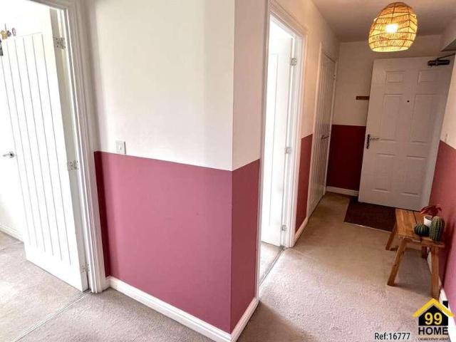 Flat for sale in Highweek, Bridford