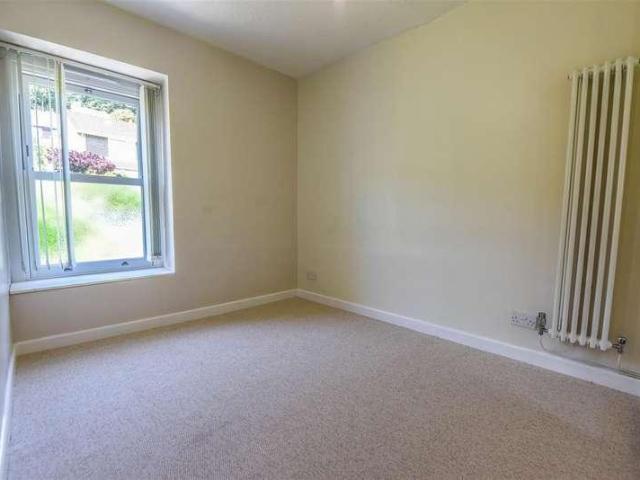 Flat for sale in Dursley, School House