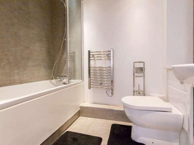 Flat for sale in Colindale, Greater London