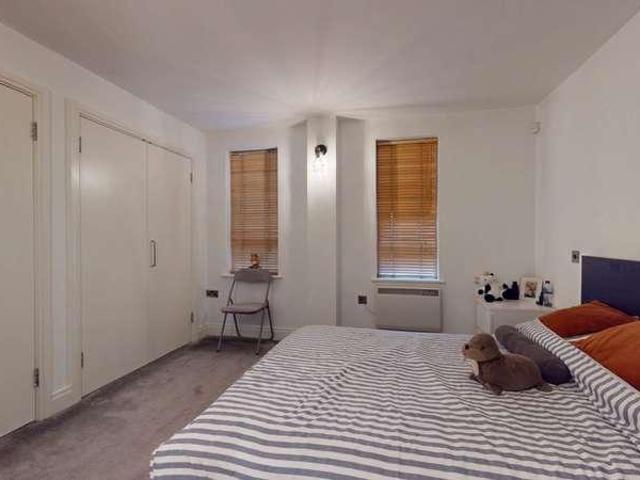 Flat for sale in London Borough of Hounslow, Spring Grove