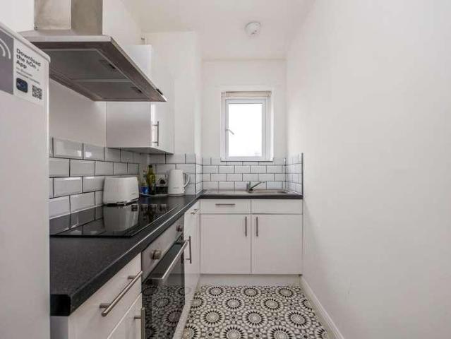 Flat for sale in Aldrington