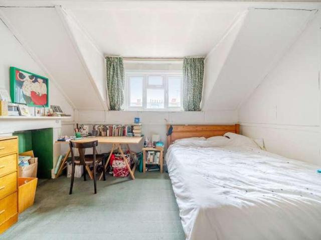 Flat for sale in Notting Hill, Greater London