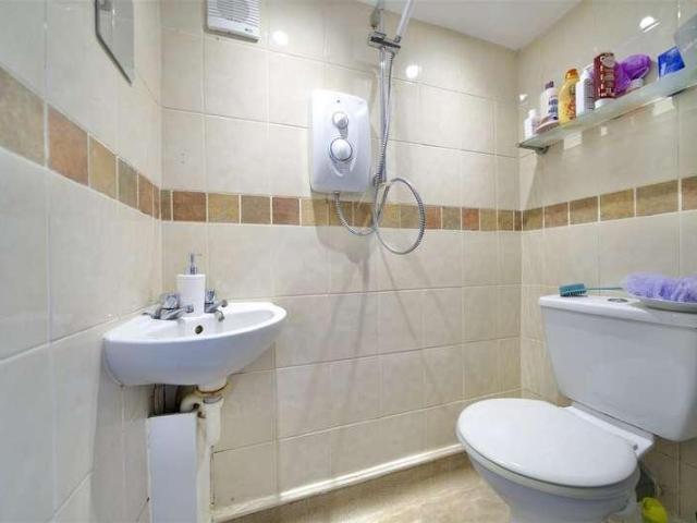 Flat for sale in Chickerell