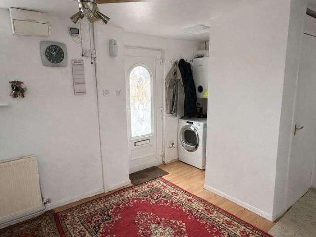 Flat for sale in Westlands, Crookhill