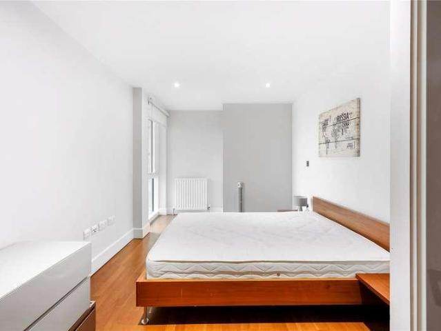 Flat for sale in Spitalfields, Whitechapel
