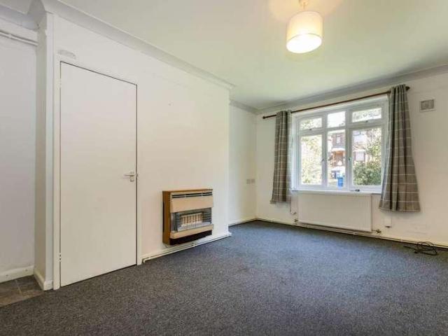 Flat for sale in East Bank, Norfolk