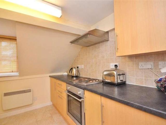 Flat for sale in Theale, West Berkshire