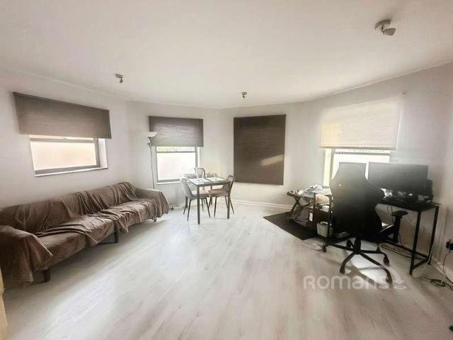 Flat for sale in North Town, Maidenhead