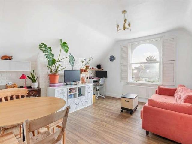 Flat for sale in London Borough of Merton, Greater London