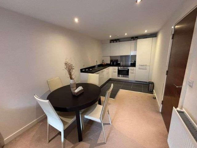 Flat for sale in Little Stanmore, Greater London