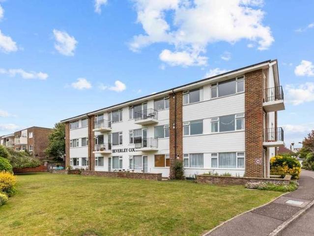 Flat for sale in West Worthing, Worthing