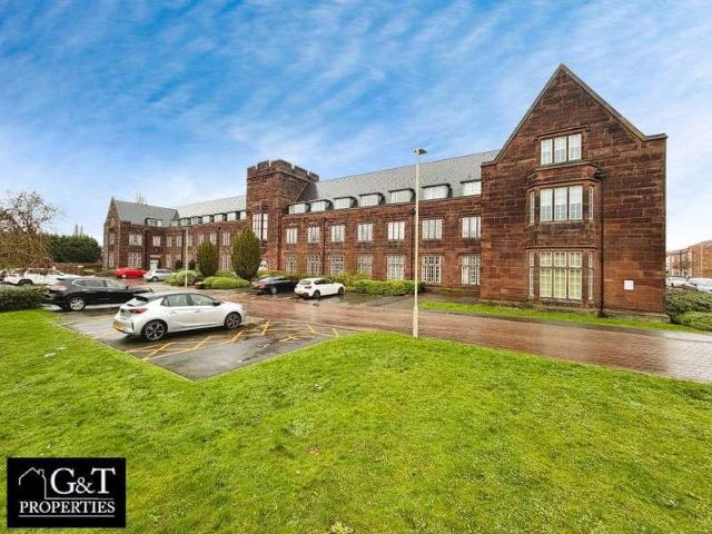 Flat for sale in West Midlands