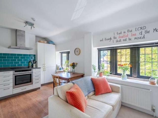 Flat for sale in East Horsley, Guildford