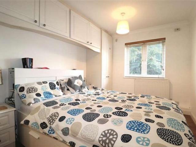 Flat for sale in Horsell, Woking