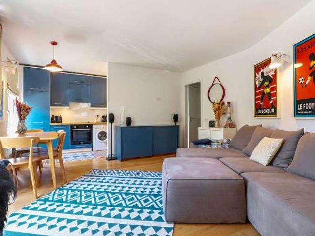 Flat for sale in Old Ford, Bow