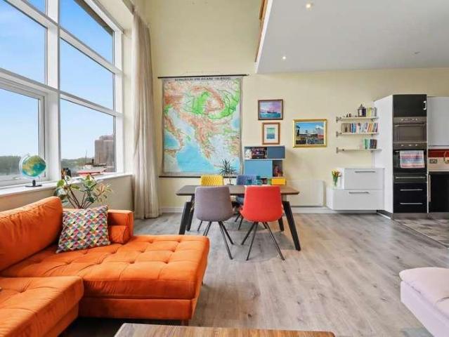 Flat for sale in Salford Quays, Salford