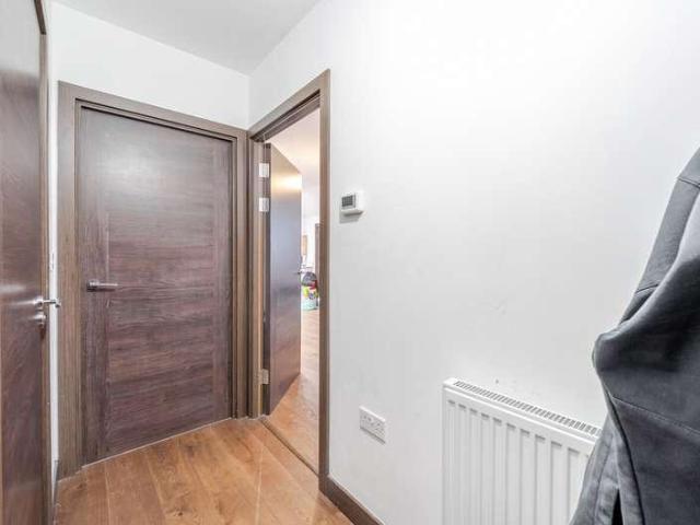 Flat for sale in Dunstable, Bedfordshire