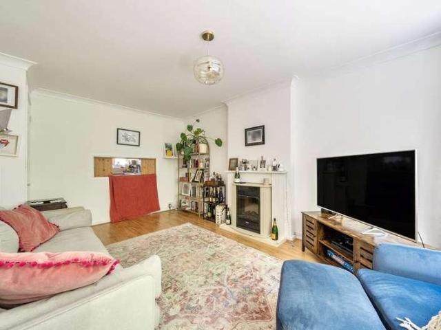 Flat for sale in Anerley, Greater London