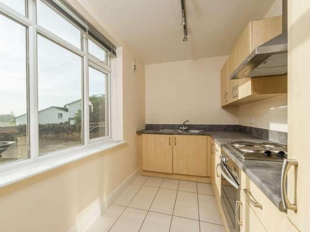 Flat for sale in Deer Park, Black Bourton