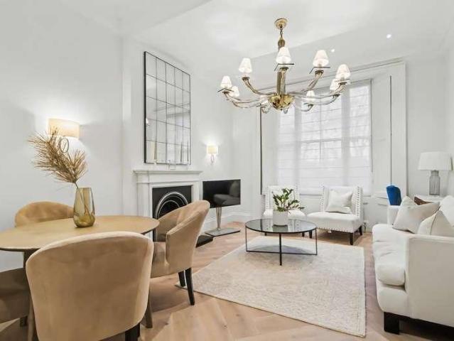 Flat for sale in Kensal Town, Bayswater
