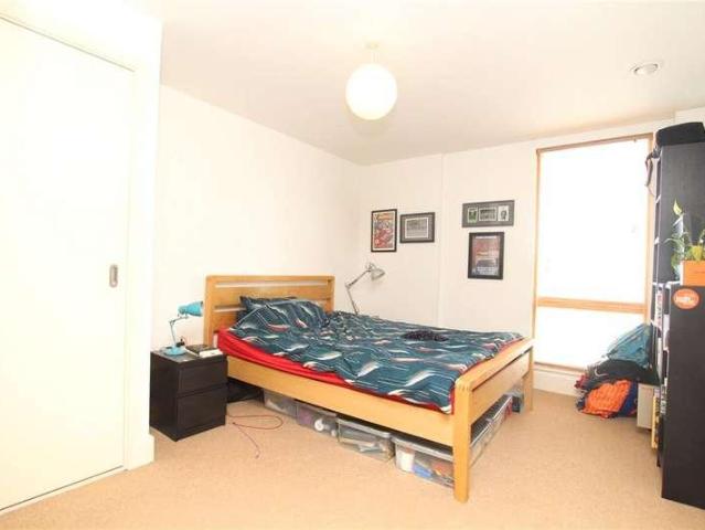 Flat for sale in Key Street, Suffolk