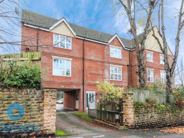 Flat for sale in Woodthorpe, Gedling