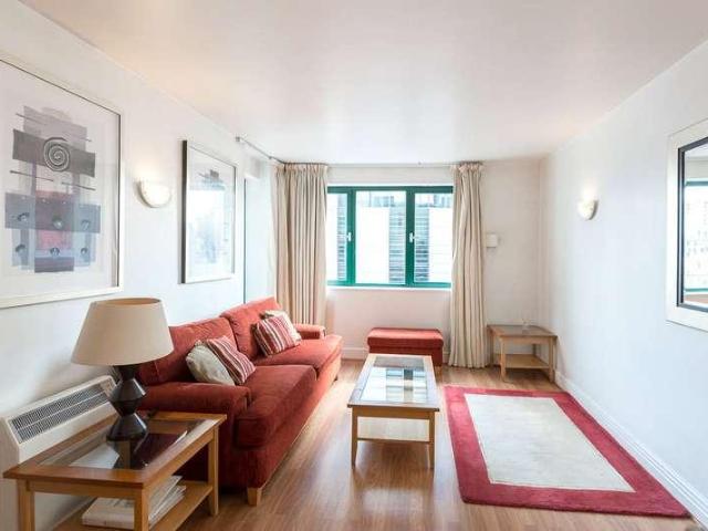 Flat for sale in Tower Liberty, Whitechapel