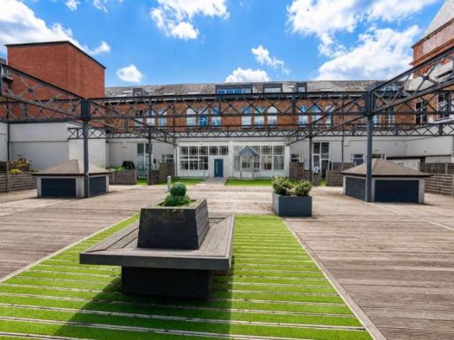 Flat for sale in Old Wharf, City Of Leicester