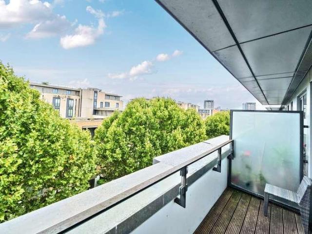 Flat for sale in Portobello Square, Greater London
