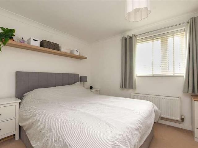Flat for sale in Meadvale, Red Hill