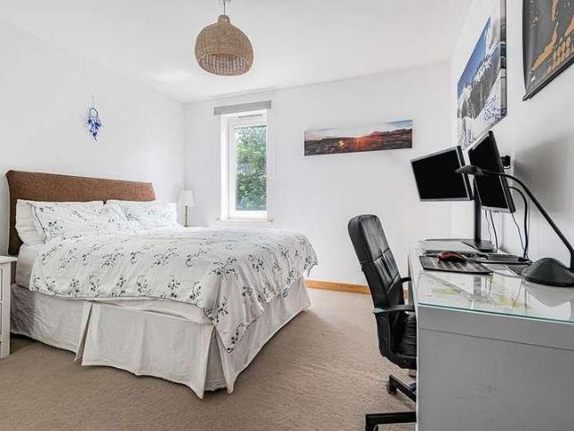 Flat for sale in Hertford, Colliers End