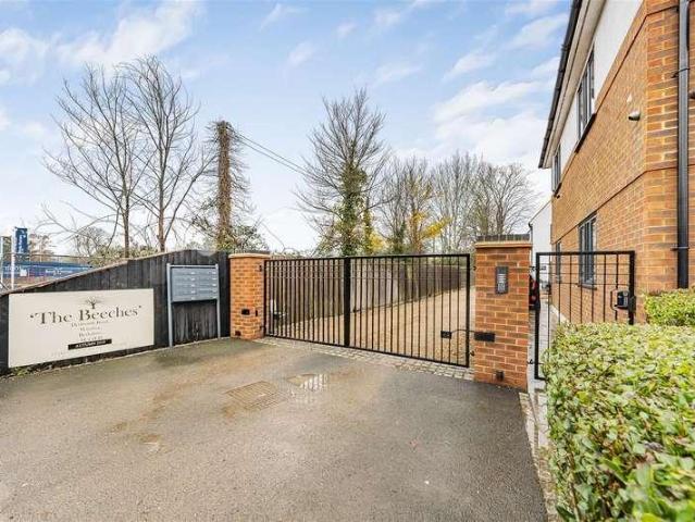 Flat for sale in Bray