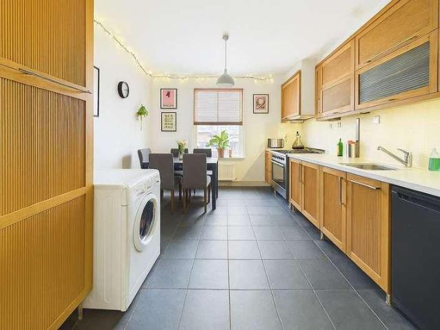 Flat for sale in Aldrington
