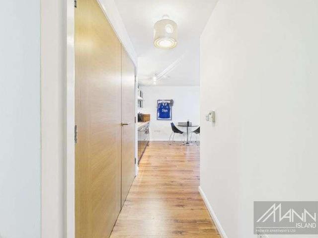 Flat for sale in Cavern Quarter, Calderstones