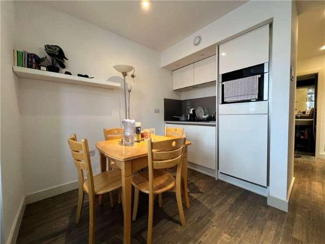 Flat for sale in Chesterton, Arbury